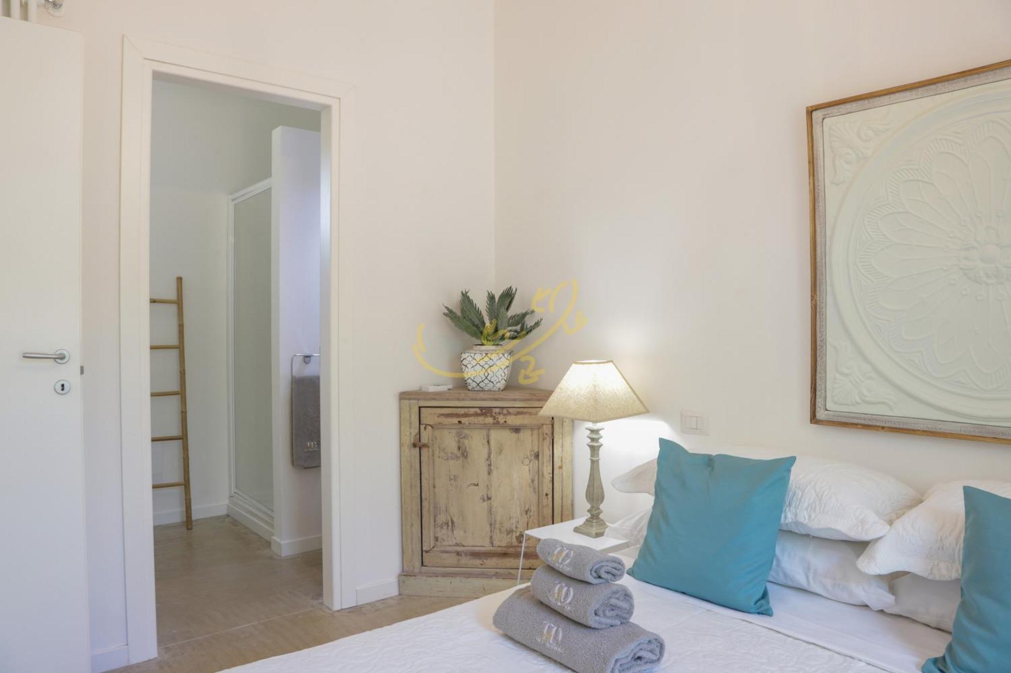 Td Dimora Del Giglio With Organic Garden With Pool Villa Ostuni Bagian luar foto