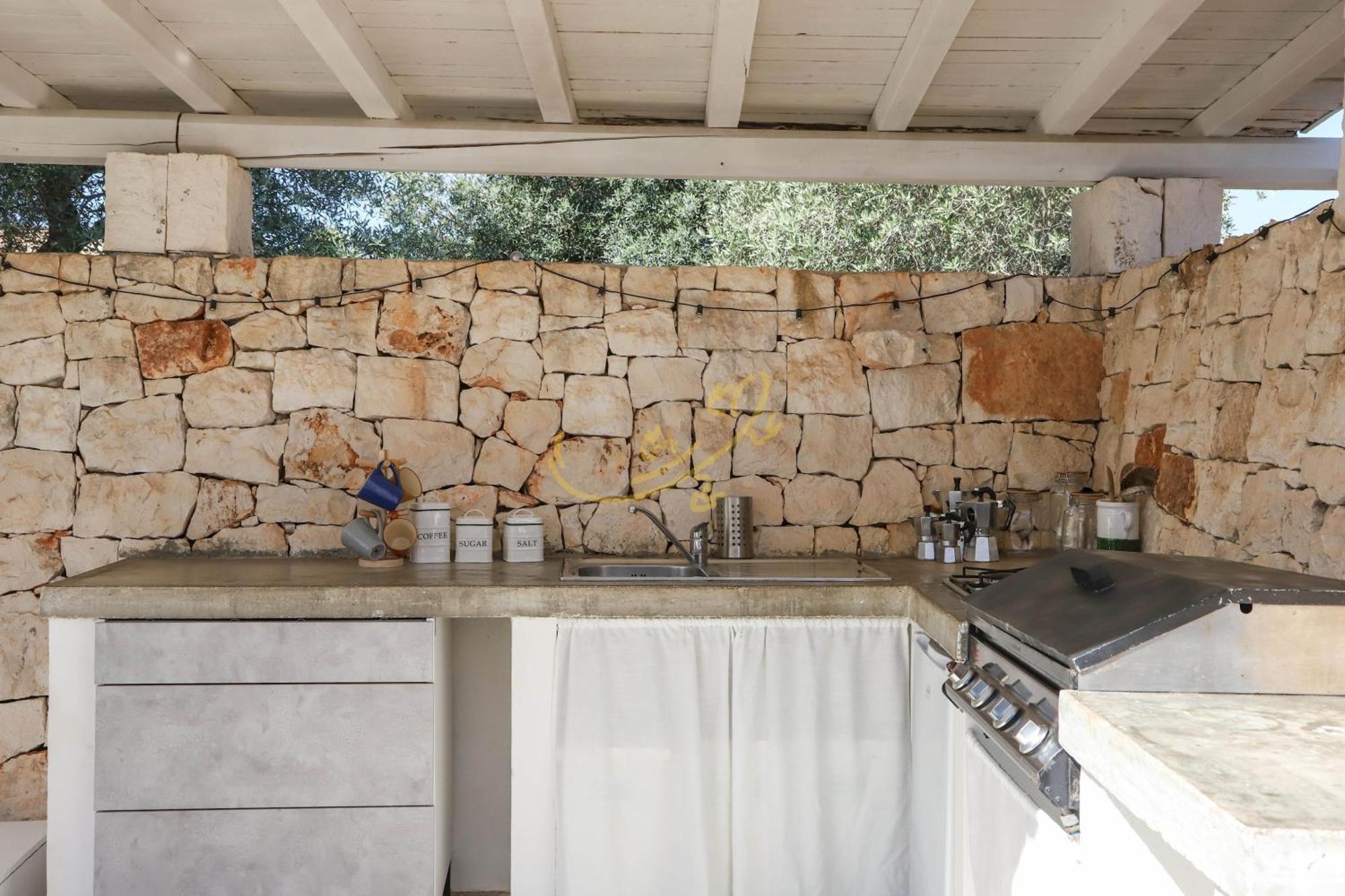 Td Dimora Del Giglio With Organic Garden With Pool Villa Ostuni Bagian luar foto
